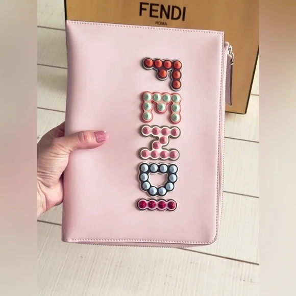 New Fendi Pink Clutch w Tags & Box - Picture 11 of 12